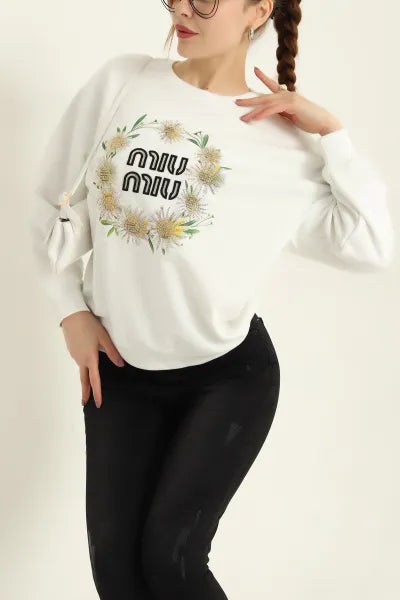 Beyaz Nakışlı Bisiklet Yaka Üç İp Sweat
